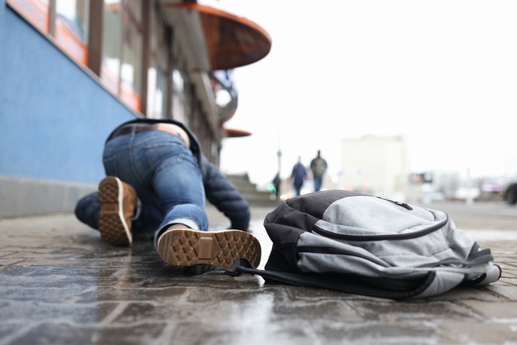 Can You Sue the City If You Fall on the Sidewalk?