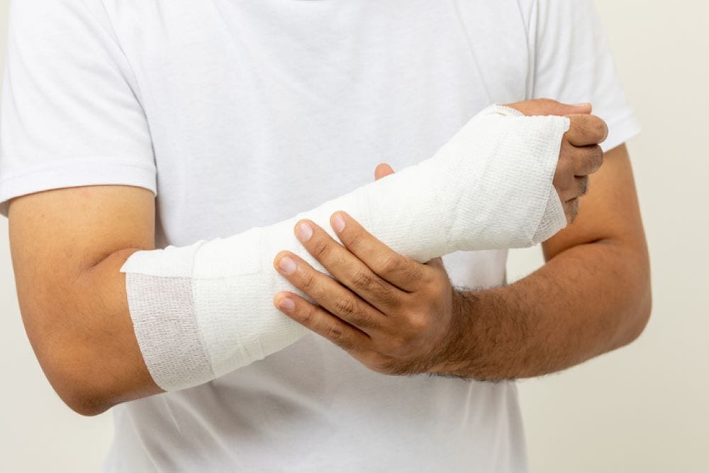 Understanding the Average Settlement for Broken Arm Slip and Fall Cases
