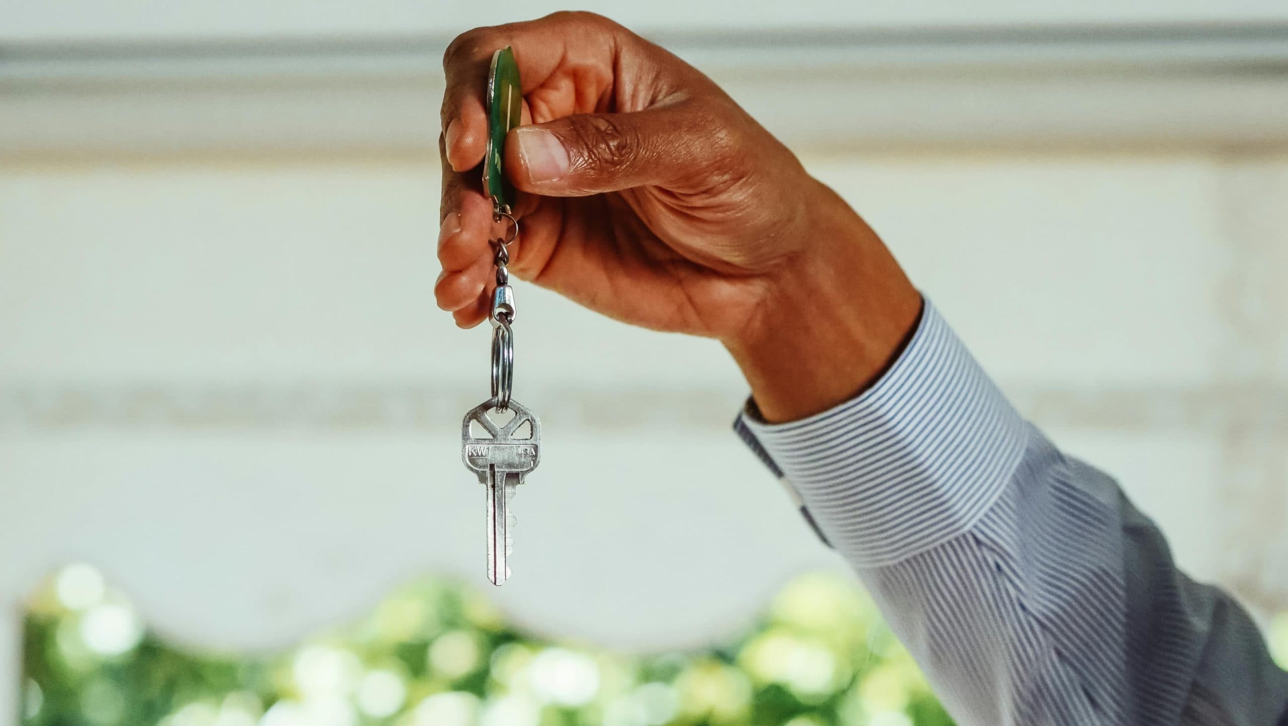 A landlord holding out their key without understanding late fee regulations.